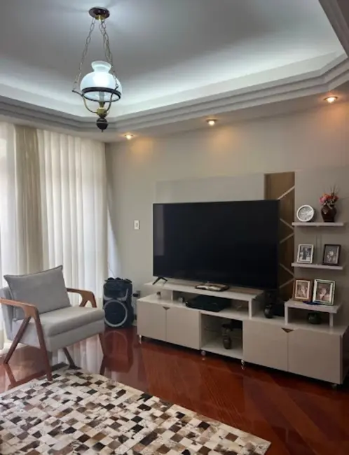 Foto 5 de Apartamento com 3 quartos à venda, 123m2 em Centro, Varginha - MG