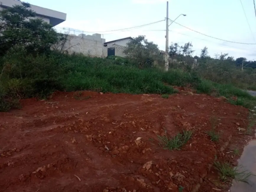 Foto 4 de Terreno / Lote à venda, 200m2 em Varginha - MG