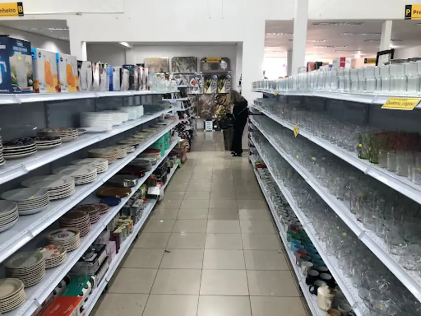 Foto 3 de Sala Comercial para alugar, 320m2 em Centro, Varginha - MG