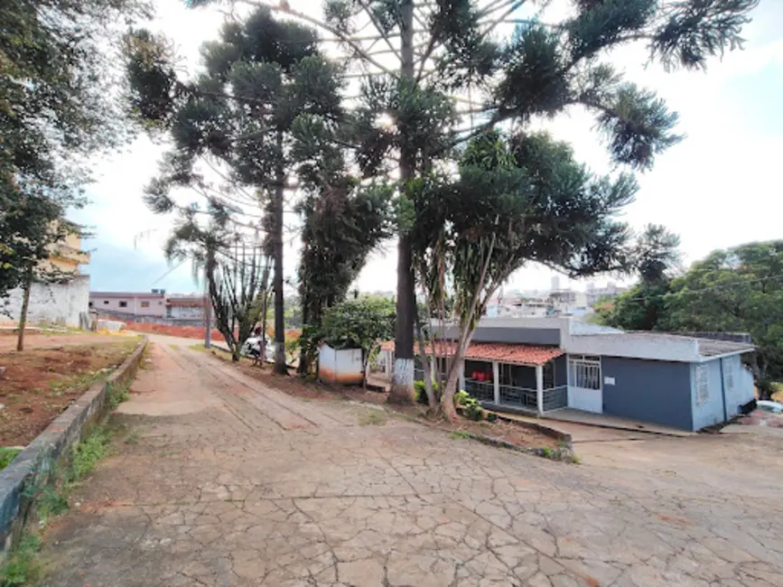 Chácara com 1 quarto à venda, 8600m2 em Conjunto Habitacional Sion, Varginha - MG - imagem 3 Foto 3 de Chácara com 1 quarto à venda, 8600m2 em Conjunto Habitacional Sion, Varginha - MG