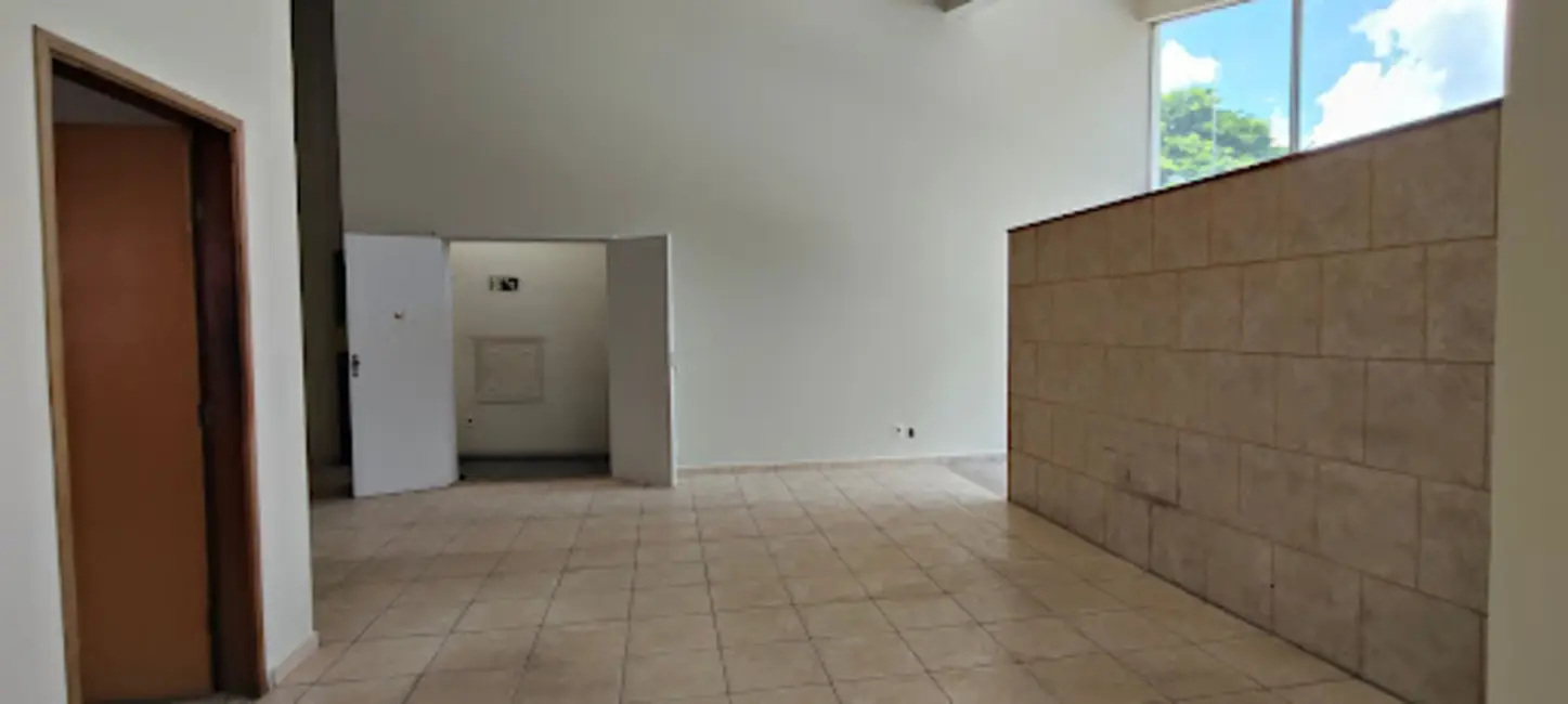 Loja para alugar, 280m2 em Centro, Varginha - MG - imagem 4 Foto 4 de Loja para alugar, 280m2 em Centro, Varginha - MG