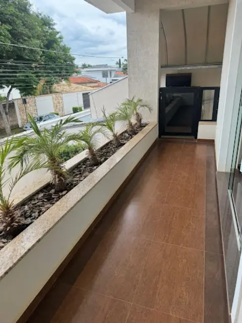 Foto 2 de Casa com 2 quartos à venda e para alugar, 286m2 em Varginha - MG