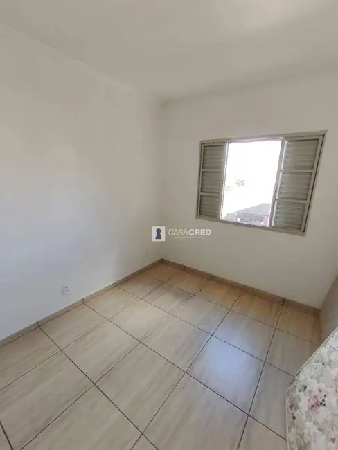 Foto 3 de Casa com 2 quartos para alugar, 150m2 em Rezende, Varginha - MG