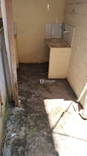 Foto 6 de Kitnet com 1 quarto para alugar, 40m2 em Jardim Vale dos Ipês, Varginha - MG