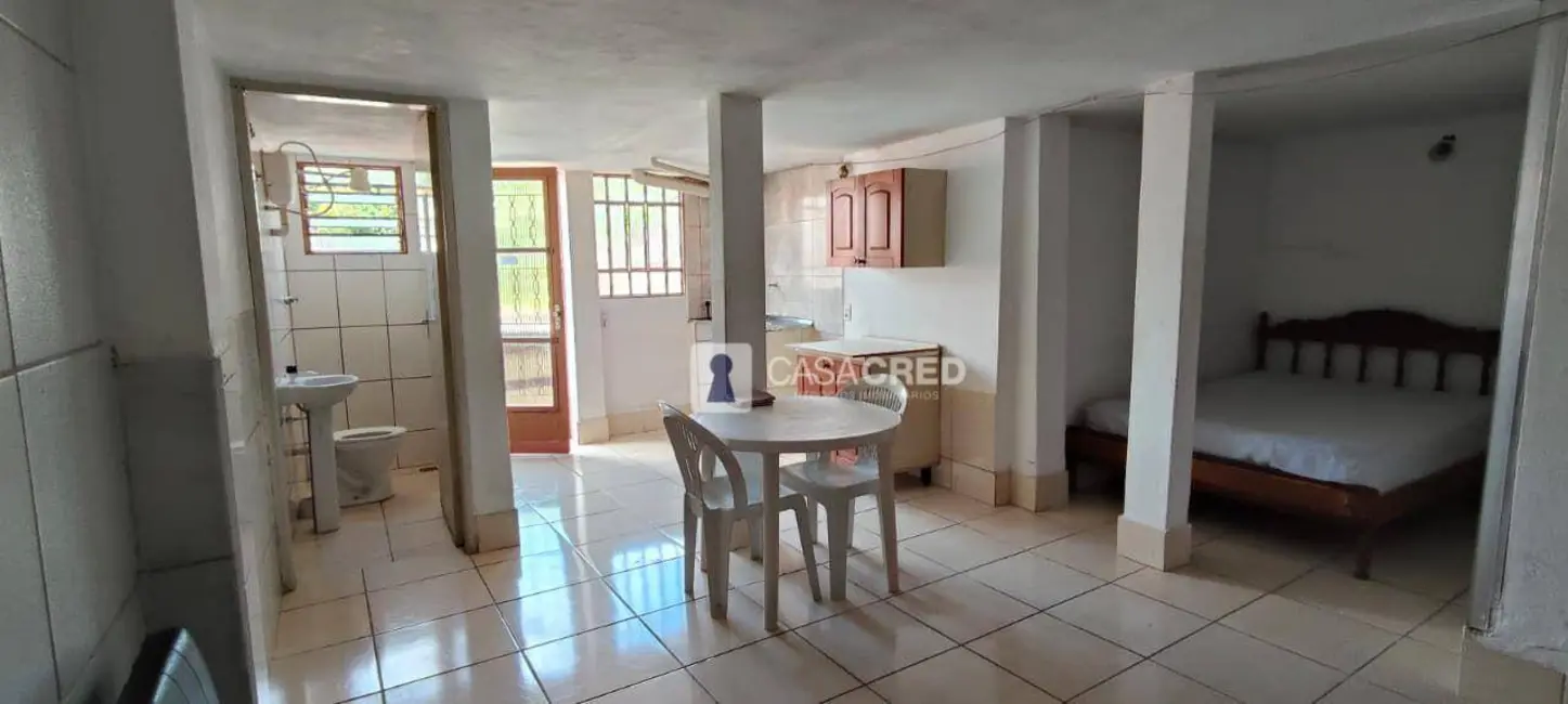 Foto 1 de Kitnet com 1 quarto para alugar, 40m2 em Jardim Vale dos Ipês, Varginha - MG