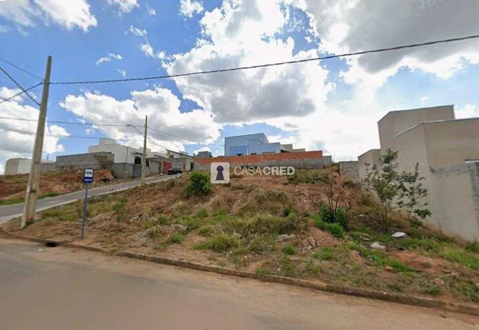 Foto 2 de Terreno / Lote à venda, 224m2 em Jardim Áurea, Varginha - MG