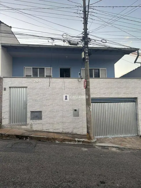 Foto 1 de Casa com 3 quartos à venda, 160m2 em Centro, Varginha - MG