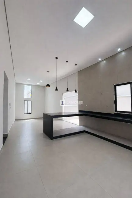 Foto 1 de Casa com 3 quartos à venda, 270m2 em Vila Paiva, Varginha - MG