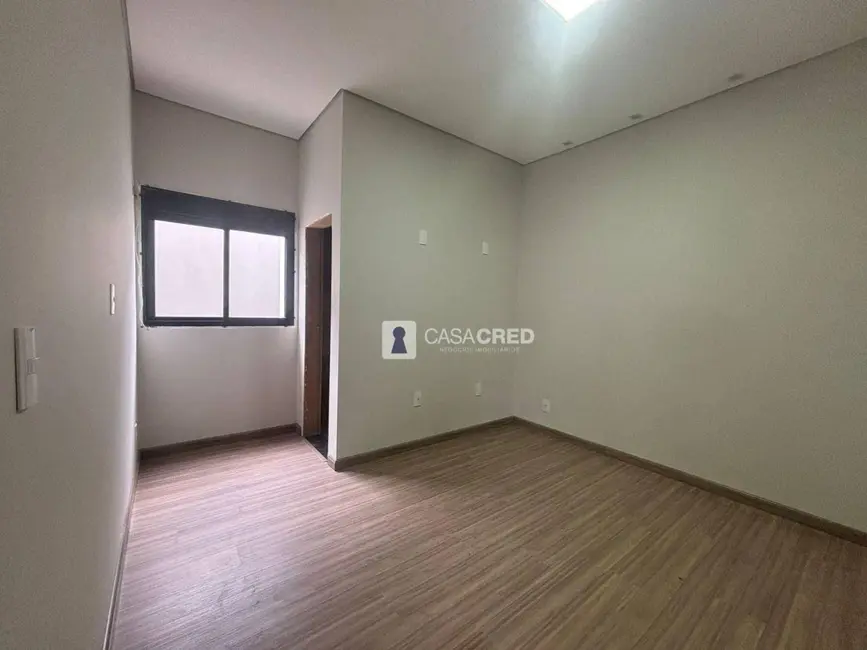Foto 6 de Casa com 3 quartos à venda, 270m2 em Vila Paiva, Varginha - MG