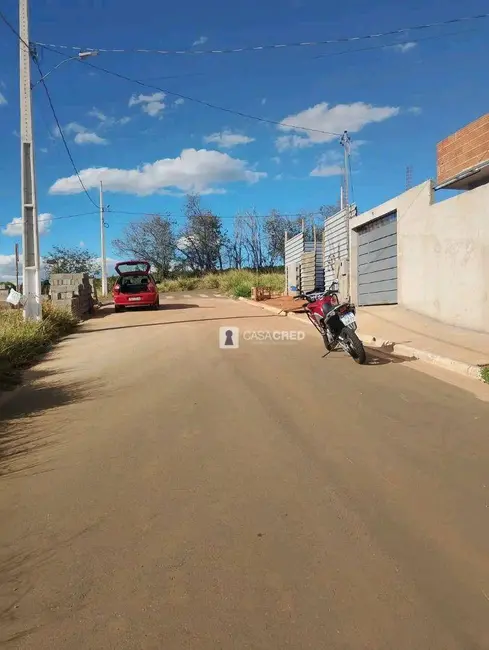 Foto 1 de Terreno / Lote à venda, 200m2 em Alfenas - MG