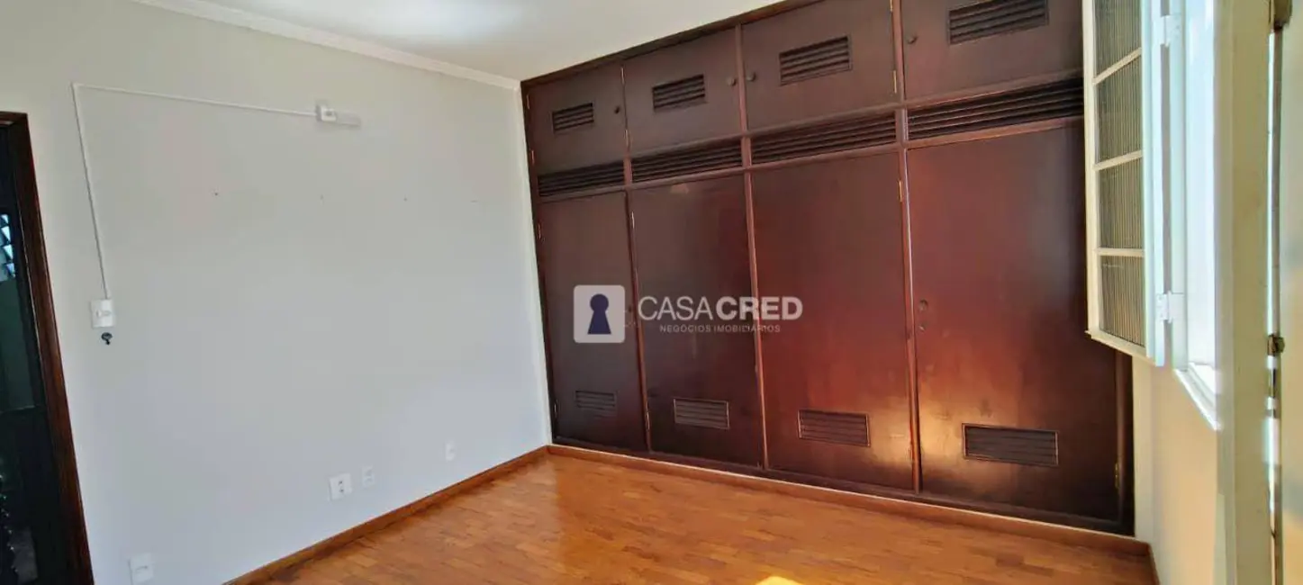 Foto 5 de Casa com 4 quartos para alugar em Vila Pinto, Varginha - MG