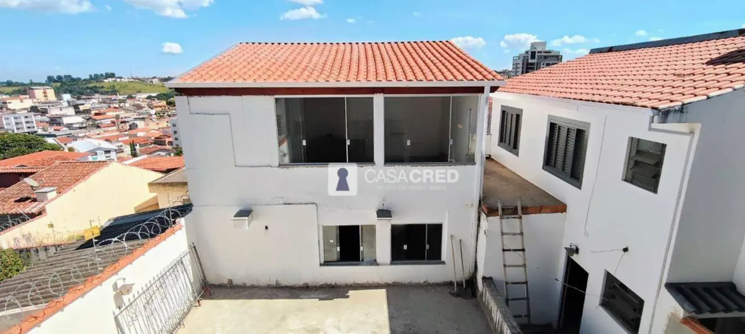 Foto 2 de Casa com 4 quartos para alugar em Vila Pinto, Varginha - MG