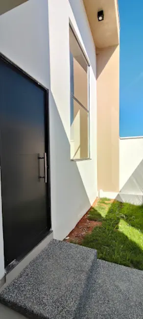 Foto 2 de Casa com 3 quartos à venda e para alugar, 220m2 em Industrial JK, Varginha - MG