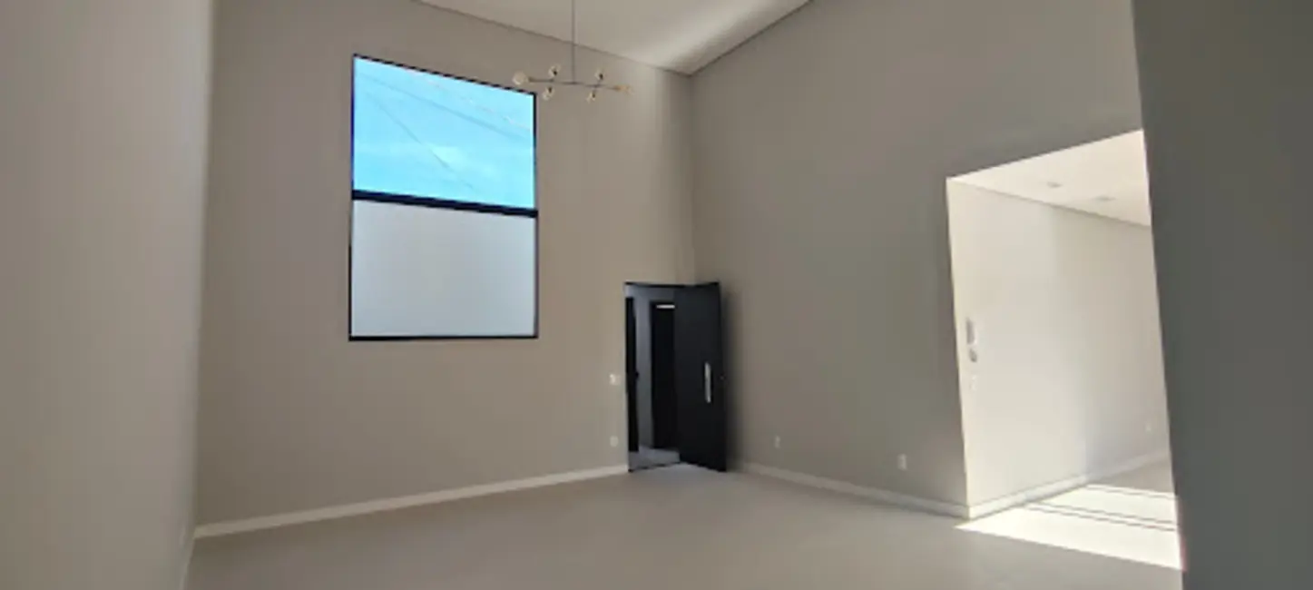 Foto 2 de Casa com 3 quartos à venda e para alugar, 220m2 em Varginha - MG