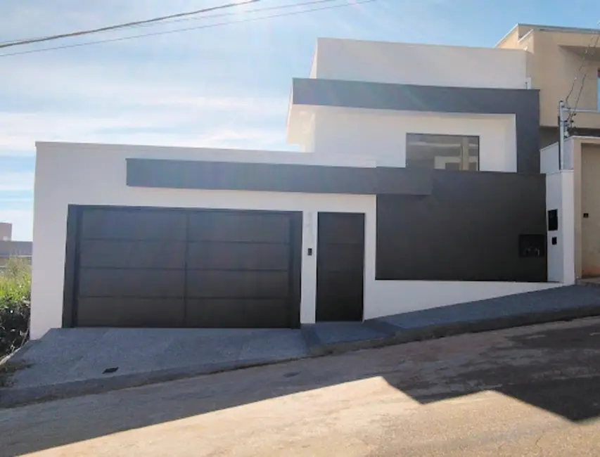Foto 1 de Casa com 3 quartos à venda e para alugar, 220m2 em Varginha - MG