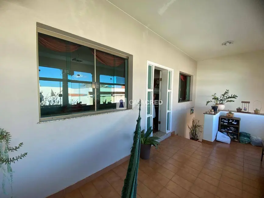 Foto 2 de Casa com 2 quartos à venda, 300m2 em Jardim São Lucas III, Alfenas - MG
