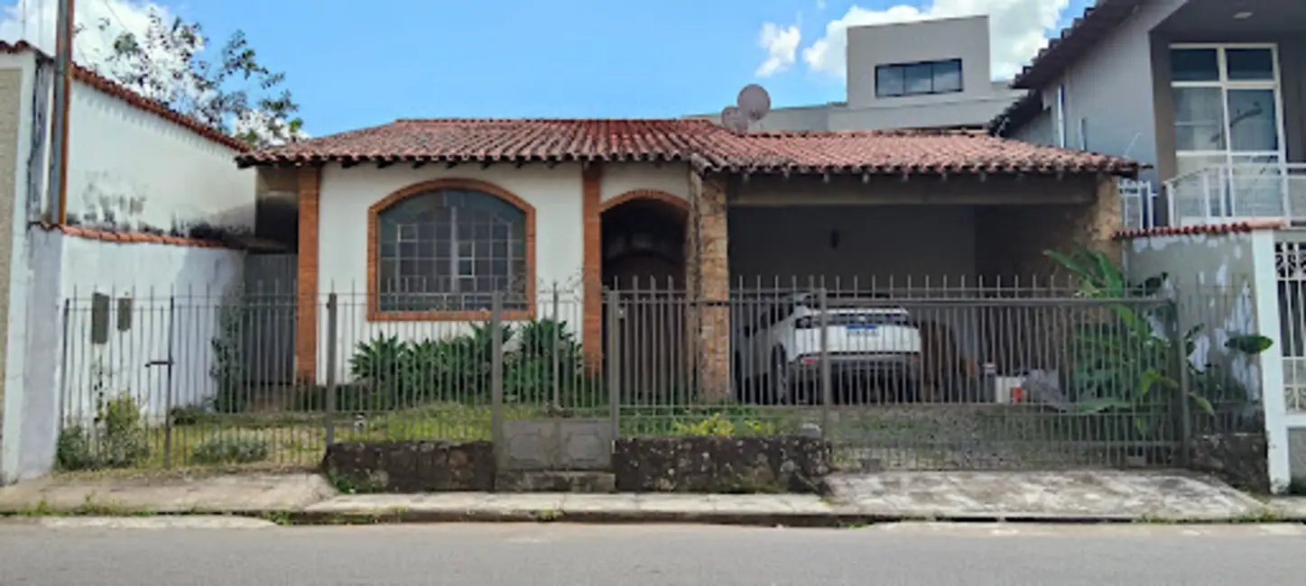 Foto 1 de Casa com 3 quartos para alugar, 283m2 em Jardim Andere, Varginha - MG