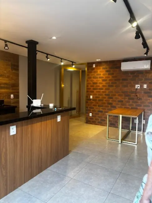 Foto 8 de Loja para alugar, 75m2 em Centro, Varginha - MG