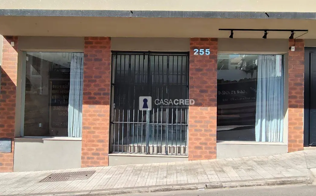 Foto 1 de Loja para alugar, 75m2 em Centro, Varginha - MG