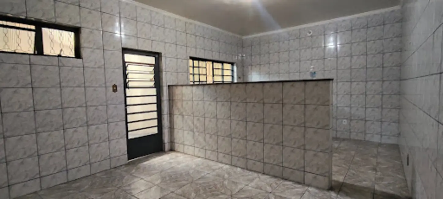 Foto 6 de Casa com 4 quartos para alugar em Vila Bueno, Varginha - MG