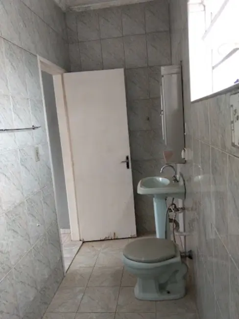 Casa com 3 quartos à venda, 200m2 em Jardim América, Alfenas - MG - imagem 6 Foto 6 de Casa com 3 quartos à venda, 200m2 em Jardim América, Alfenas - MG