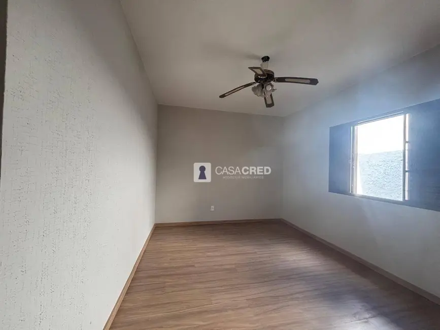 Casa com 3 quartos à venda, 250m2 em Parque Boa Vista, Varginha - MG - imagem 8 Foto 8 de Casa com 3 quartos à venda, 250m2 em Parque Boa Vista, Varginha - MG