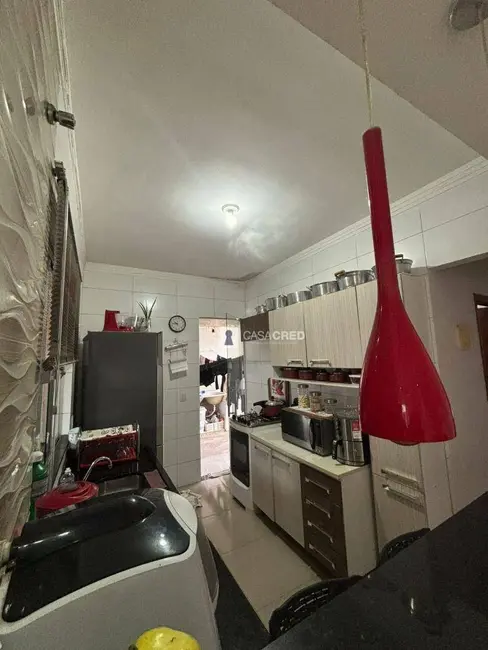 Casa com 2 quartos à venda, 200m2 em Alto da Figueira III, Varginha - MG - imagem 4 Foto 4 de Casa com 2 quartos à venda, 200m2 em Alto da Figueira III, Varginha - MG
