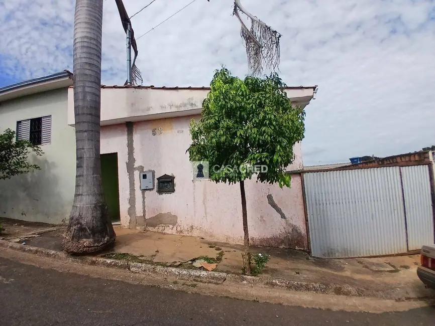 Foto 1 de Casa com 1 quarto à venda, 200m2 em Residencial Oliveira, Alfenas - MG