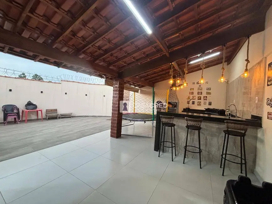 Casa com 2 quartos à venda, 140m2 em Imperial, Varginha - MG - imagem 4 Foto 4 de Casa com 2 quartos à venda, 140m2 em Imperial, Varginha - MG