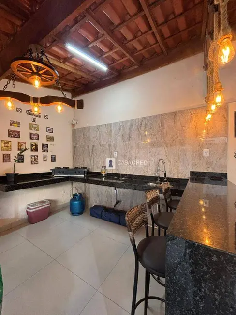 Casa com 2 quartos à venda, 140m2 em Imperial, Varginha - MG - imagem 2 Foto 2 de Casa com 2 quartos à venda, 140m2 em Imperial, Varginha - MG