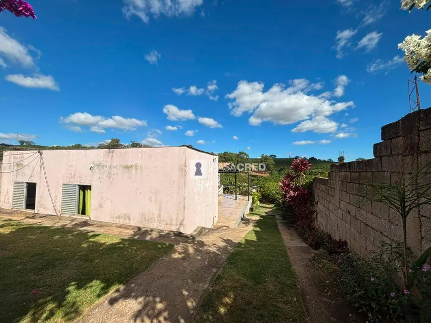 Sítio / Rancho com 3 quartos à venda, 700m2 em Área Rural de Varginha, Varginha - MG - imagem 2 Foto 2 de Sítio / Rancho com 3 quartos à venda, 700m2 em Área Rural de Varginha, Varginha - MG