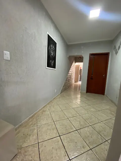 Foto 2 de Casa com 2 quartos à venda, 130m2 em Varginha - MG