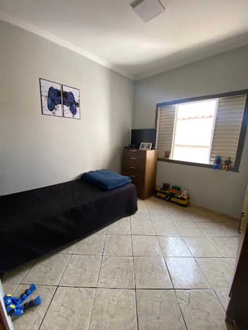 Foto 6 de Casa com 2 quartos à venda, 130m2 em Varginha - MG