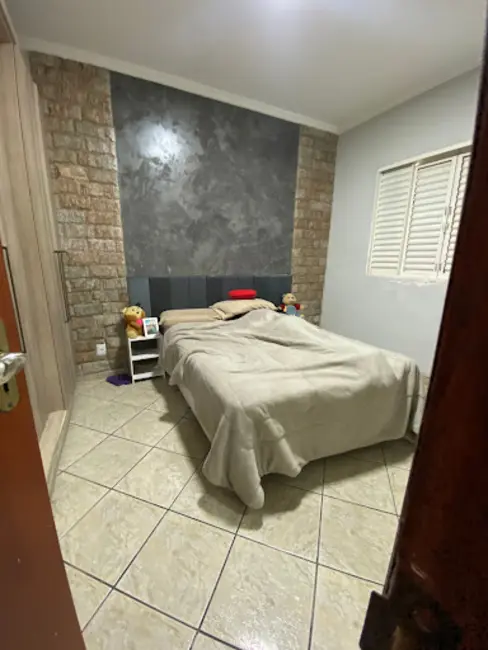 Foto 3 de Casa com 2 quartos à venda, 130m2 em Varginha - MG