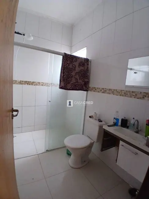 Casa com 3 quartos à venda, 240m2 em Residencial Júlio Alves, Alfenas - MG - imagem 7 Foto 7 de Casa com 3 quartos à venda, 240m2 em Residencial Júlio Alves, Alfenas - MG