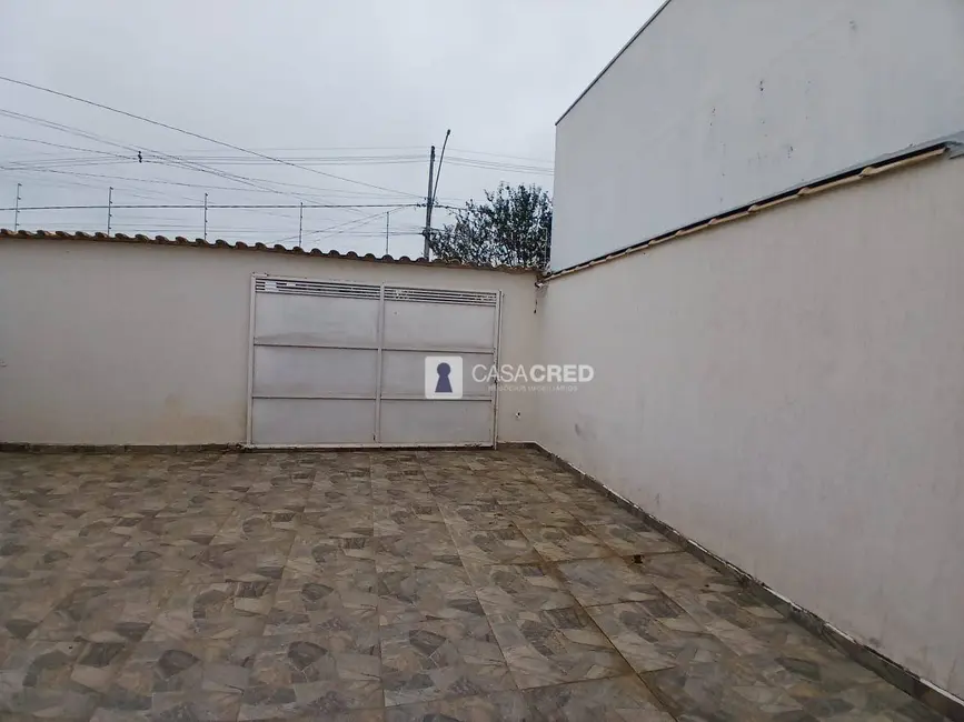 Casa com 3 quartos à venda, 240m2 em Residencial Júlio Alves, Alfenas - MG - imagem 3 Foto 3 de Casa com 3 quartos à venda, 240m2 em Residencial Júlio Alves, Alfenas - MG