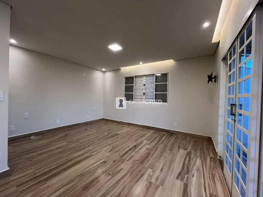 Foto 3 de Casa com 5 quartos à venda, 330m2 em Varginha - MG