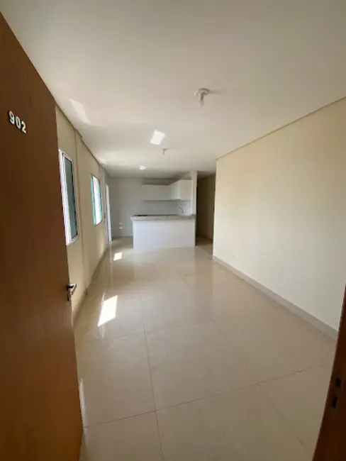 Foto 1 de Apartamento com 2 quartos à venda em Centro, Alfenas - MG