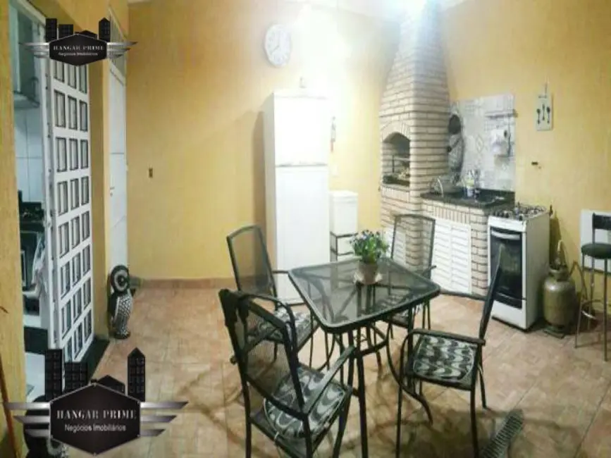 Casa com 5 quartos à venda, 220m2 em Vila Califórnia, São Paulo - SP - imagem 3 Foto 3 de Casa com 5 quartos à venda, 220m2 em Vila Califórnia, São Paulo - SP