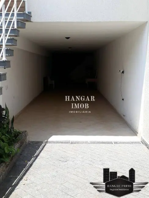 Casa com 3 quartos à venda, 180m2 em Vila Carmosina, São Paulo - SP - imagem 4 Foto 4 de Casa com 3 quartos à venda, 180m2 em Vila Carmosina, São Paulo - SP