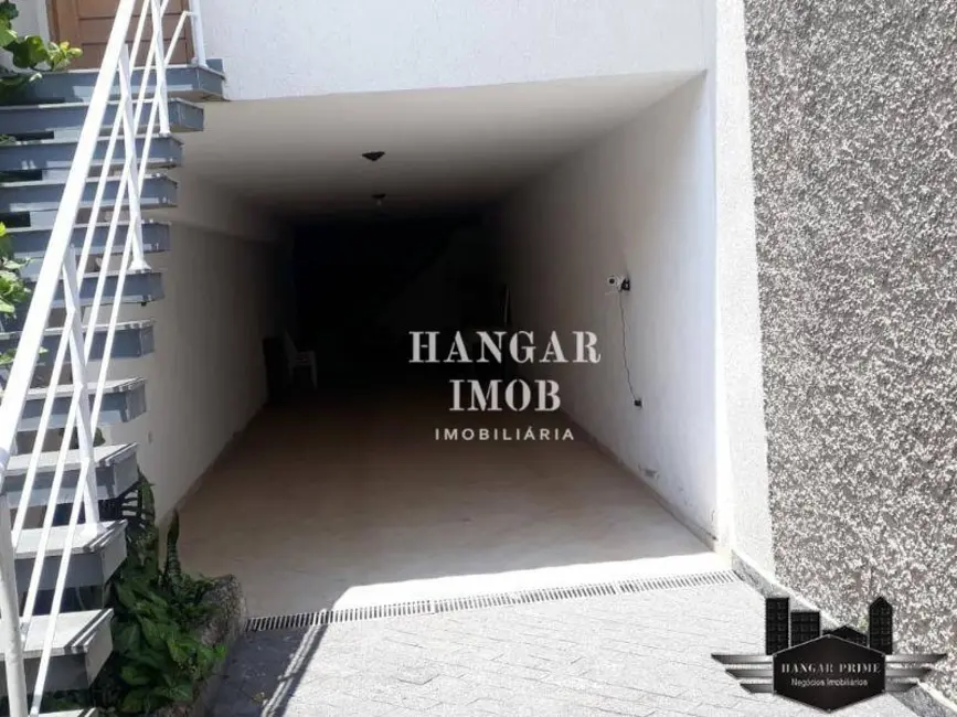 Casa com 3 quartos à venda, 180m2 em Vila Carmosina, São Paulo - SP - imagem 3 Foto 3 de Casa com 3 quartos à venda, 180m2 em Vila Carmosina, São Paulo - SP