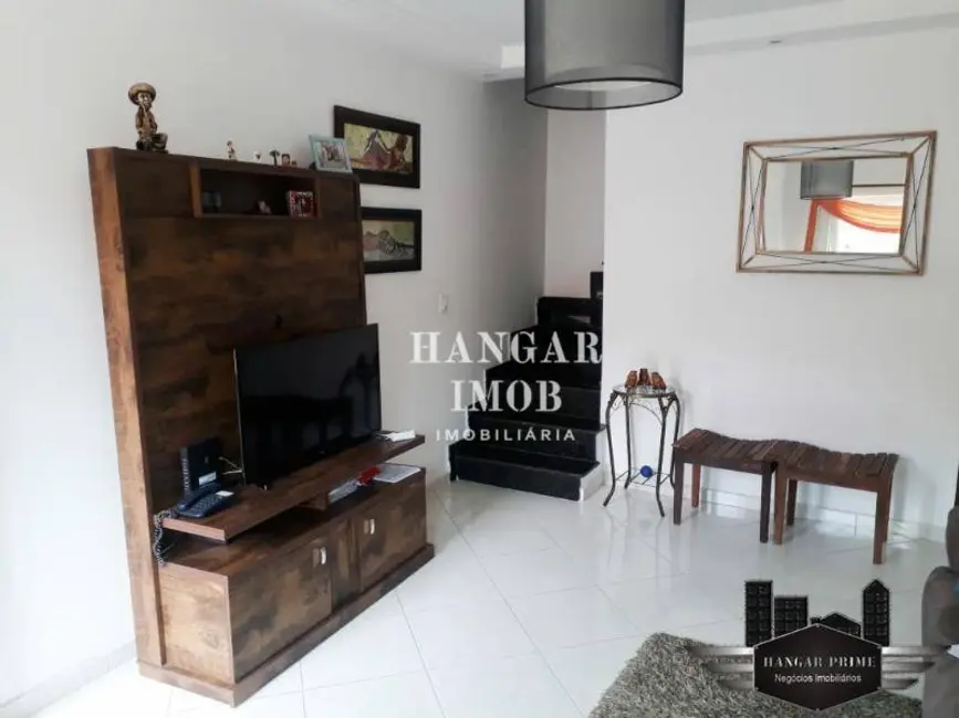 Casa com 3 quartos à venda, 180m2 em Vila Carmosina, São Paulo - SP - imagem 7 Foto 7 de Casa com 3 quartos à venda, 180m2 em Vila Carmosina, São Paulo - SP