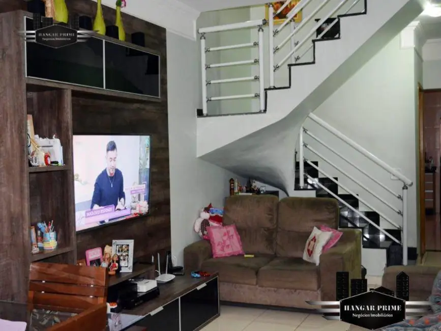 Foto 4 de Casa com 3 quartos à venda, 150m2 em Jardim Triana, São Paulo - SP