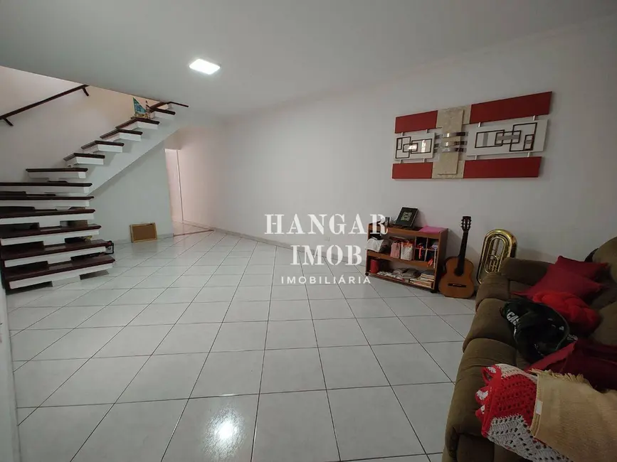 Casa com 3 quartos à venda, 183m2 em Vila Santa Teresa (Zona Sul), São Paulo - SP - imagem 5 Foto 5 de Casa com 3 quartos à venda, 183m2 em Vila Santa Teresa (Zona Sul), São Paulo - SP