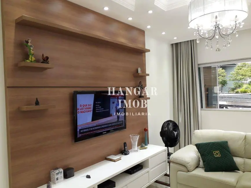 Casa com 3 quartos à venda, 220m2 em Cidade Mãe do Céu, São Paulo - SP - imagem 4 Foto 4 de Casa com 3 quartos à venda, 220m2 em Cidade Mãe do Céu, São Paulo - SP