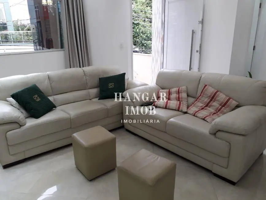 Casa com 3 quartos à venda, 220m2 em Cidade Mãe do Céu, São Paulo - SP - imagem 5 Foto 5 de Casa com 3 quartos à venda, 220m2 em Cidade Mãe do Céu, São Paulo - SP