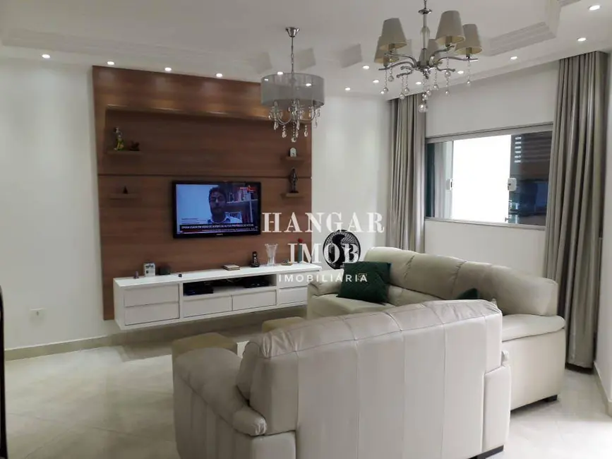 Casa com 3 quartos à venda, 220m2 em Cidade Mãe do Céu, São Paulo - SP - imagem 7 Foto 7 de Casa com 3 quartos à venda, 220m2 em Cidade Mãe do Céu, São Paulo - SP