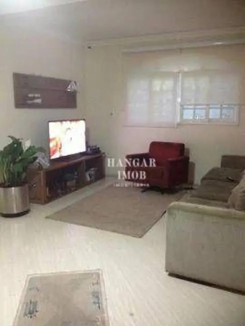 Casa com 3 quartos à venda, 240m2 em Itaquera, São Paulo - SP - imagem 5 Foto 5 de Casa com 3 quartos à venda, 240m2 em Itaquera, São Paulo - SP