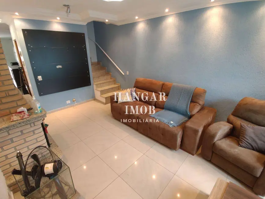 Casa com 3 quartos à venda, 170m2 em Vila Ré, São Paulo - SP - imagem 2 Foto 2 de Casa com 3 quartos à venda, 170m2 em Vila Ré, São Paulo - SP