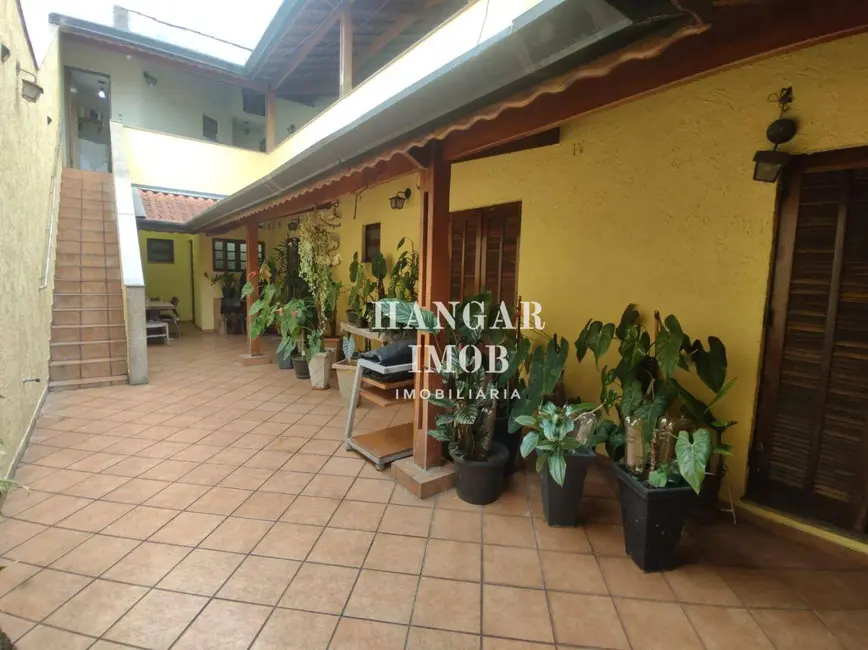 Foto 1 de Casa com 3 quartos à venda, 240m2 em São Paulo - SP